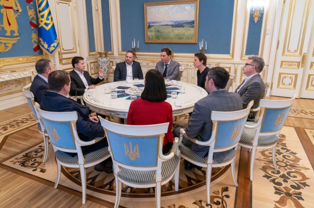 Зеленский приложил руку: названа причина визита Тома Круза в Киев