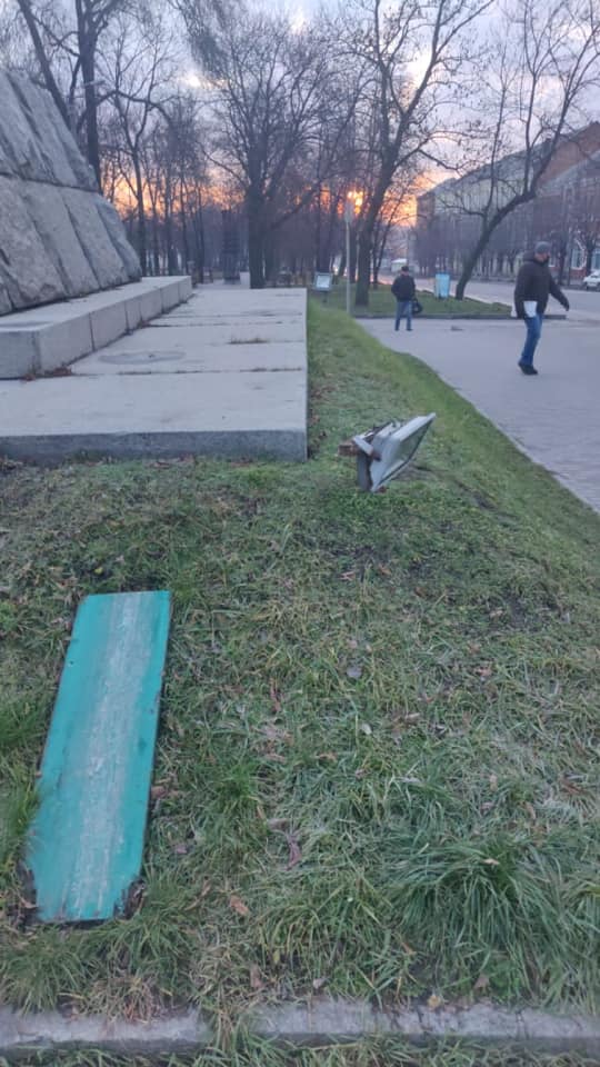 В Умані вандали пошкодили стелу українським воїнам, загиблим на Донбасі: нічого святого