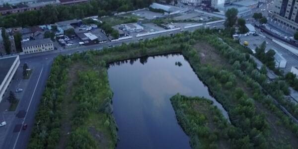 В центрі Києва знайшли озеро у формі кота і хочуть зробити там парк мрії