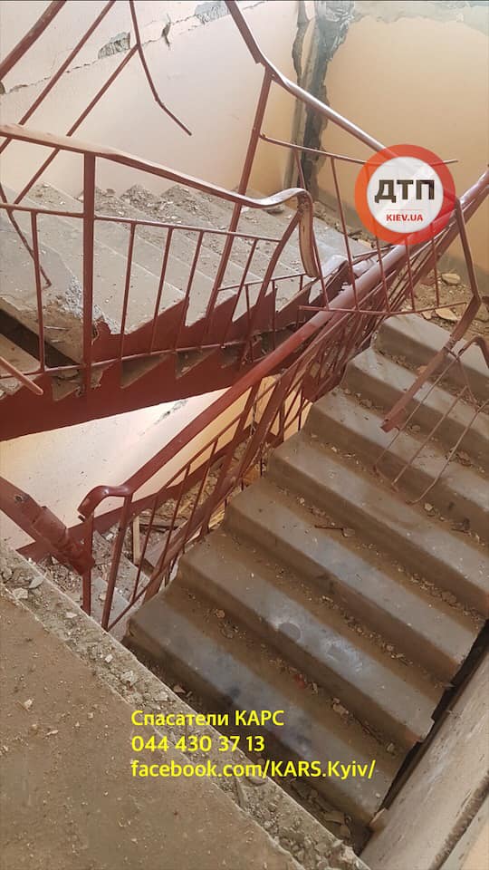 Вибух багатоповерхівки у Києві: з'явилися фото зсередини будинку