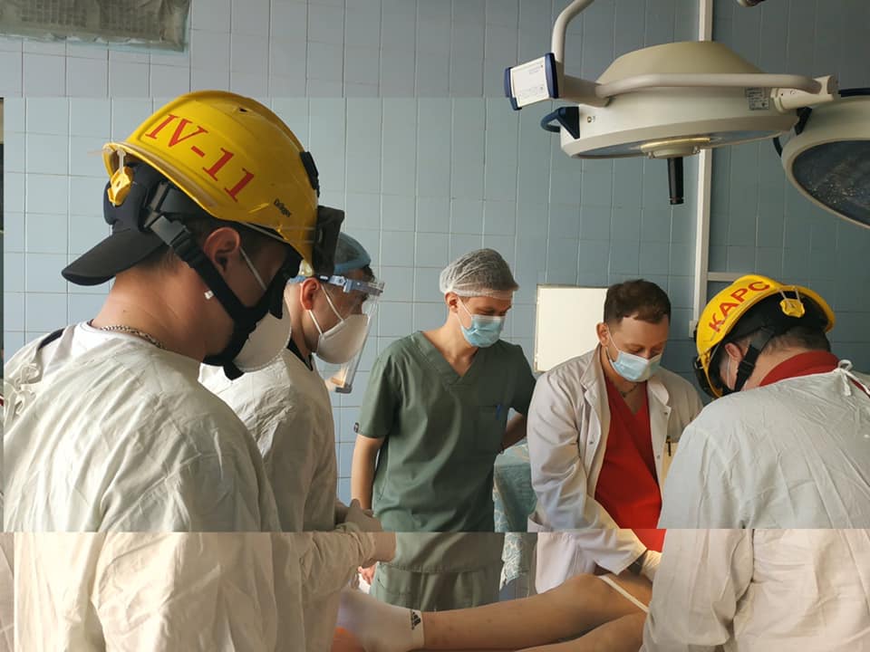 У Києві чоловік надів гайку на статевий орган і не міг її зняти: довелося втрутитися рятувальникам