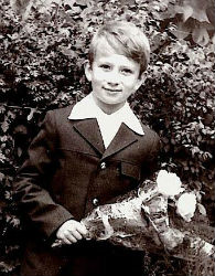 Пам'яті легендарного &quot;Міфа&quot;: як співав, жив і бився за Україну Василь Сліпак (відео)