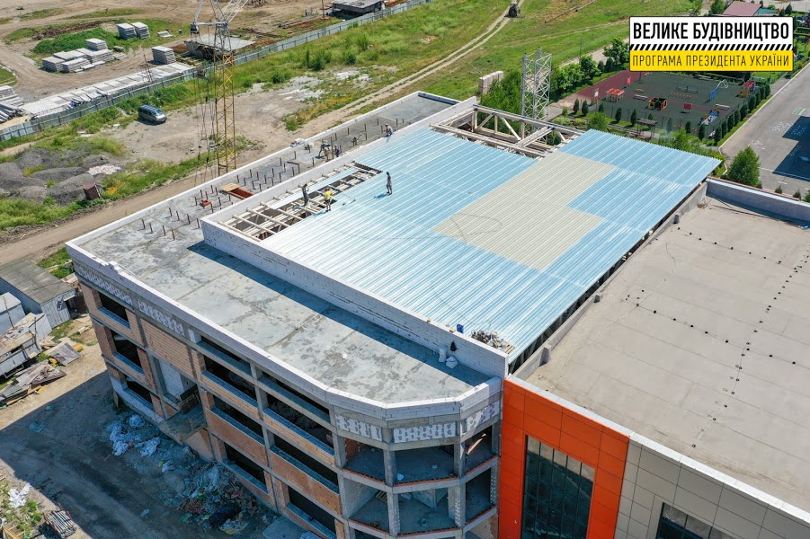У Дніпропетровській області "з нуля" будують два сучасні басейни
