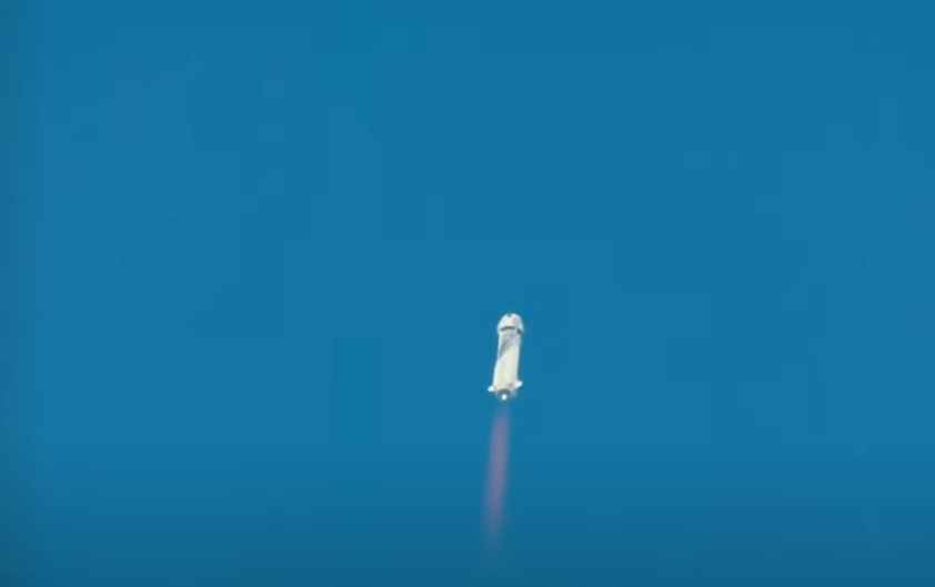 Миллиардер Безос слетал в космос: захватывающее путешествие самого богатого человека в мире