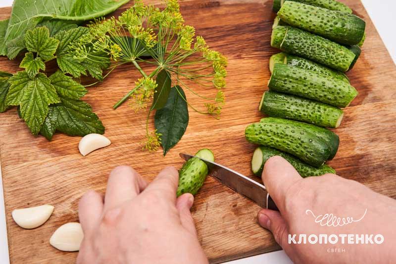 Клопотенко раскрыл секрет идеальных огурцов с кетчупом чили: вкус &quot;взорвет&quot; ваши рецепторы!