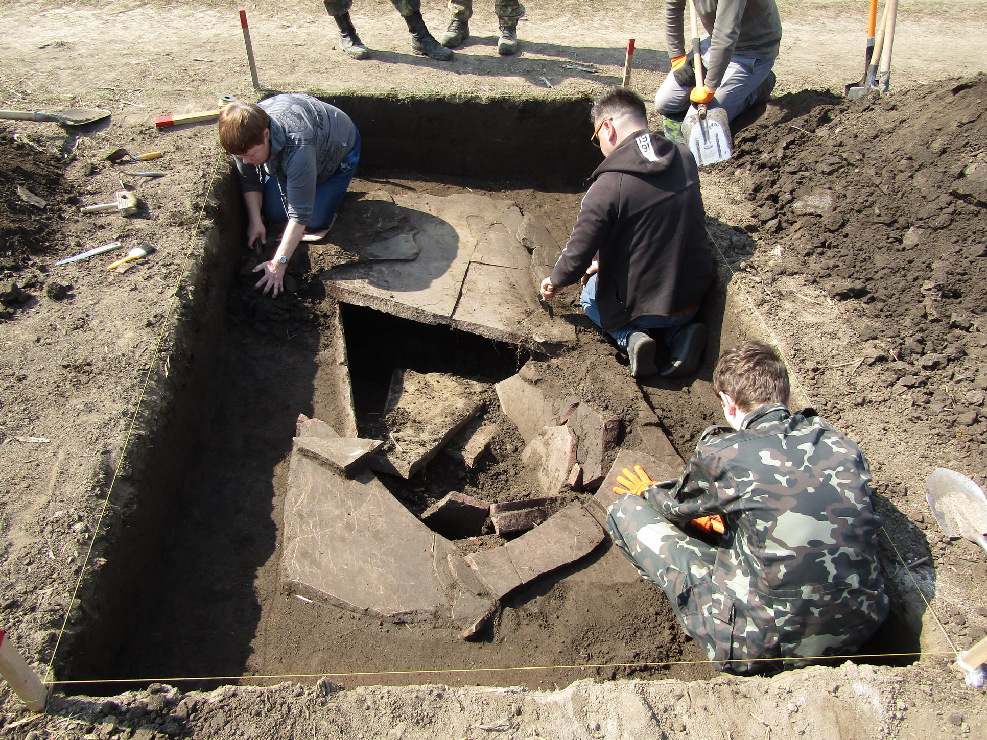 Под Тернополем исследовали древний саркофаг, который озадачил ученых: что выяснилось
