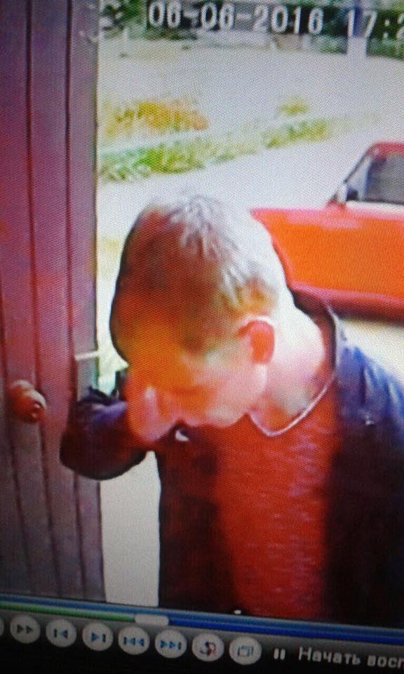 В Киеве мужчина до полусмерти избил женщину: в сети ищут нападавшего киев криминал нападение грабеж розыск