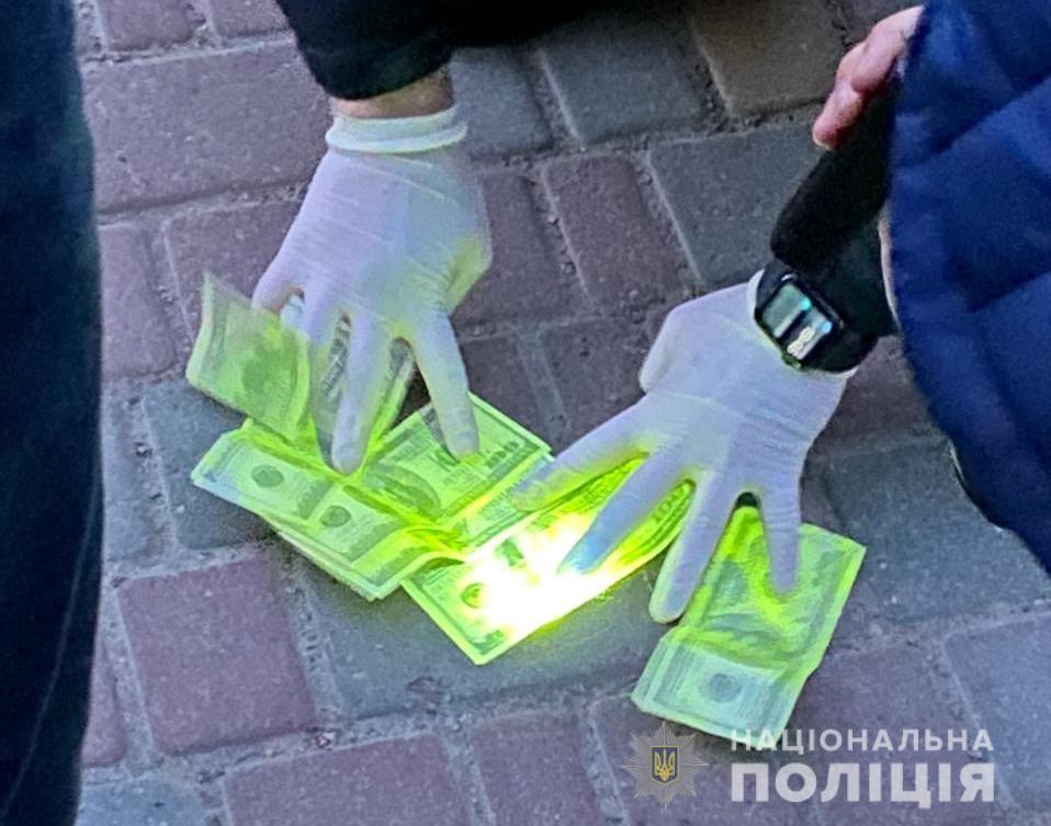 В Одессе "коп" решил стать содержанцем веб-модели и прославился на всю страну