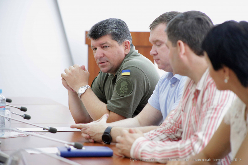 Латвія передала 12 тон гуманітарної допомоги для Луганської області