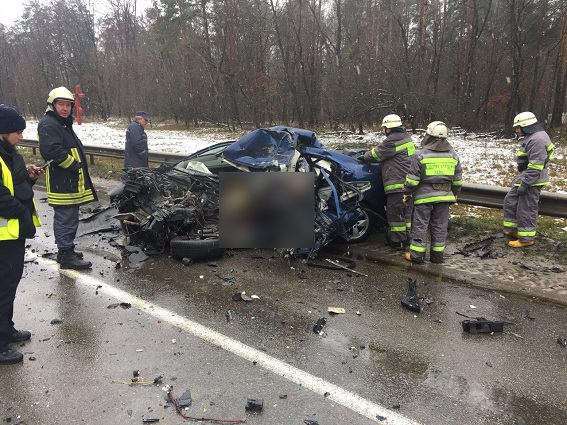 У Києві зіткнулися два автомобіля, є загиблий