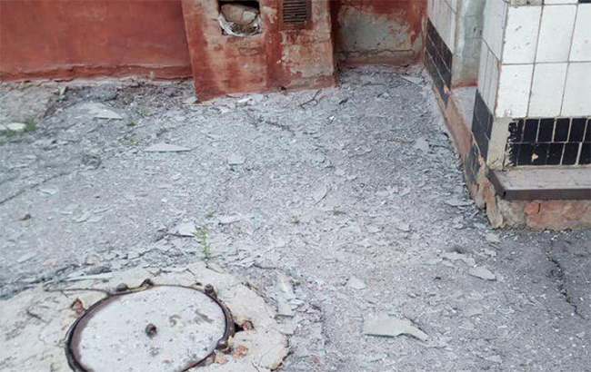 Боевики на Донбассе обстреляли Майорск, повреждены жилые дома