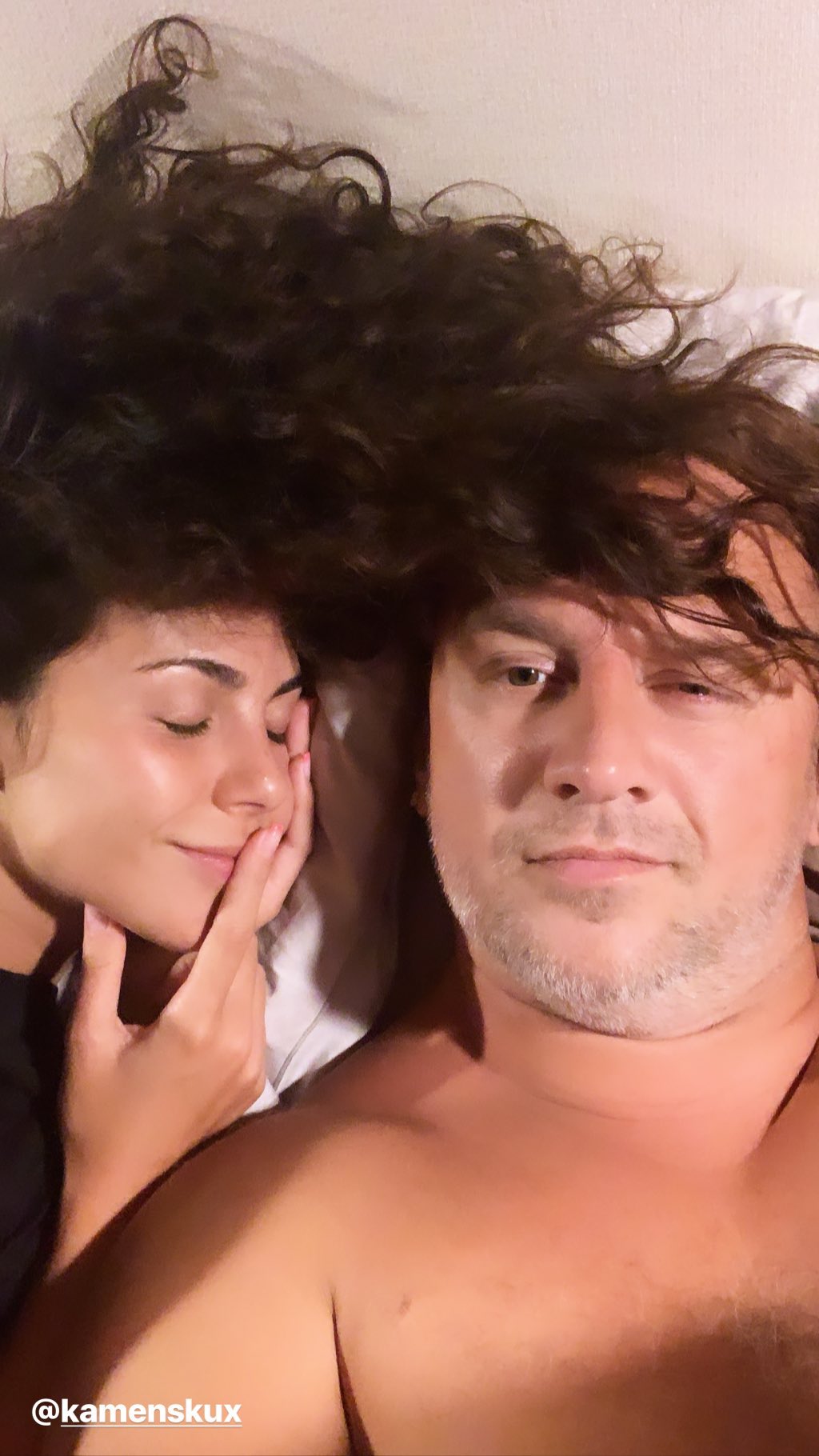 "Тебе идет": Потап и Настя Каменских показали романтику в постели (видео)