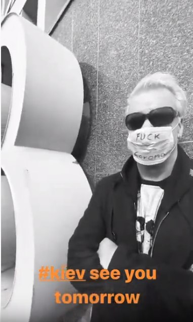 Солист Rammstein Тилль Линдеманн госпитализирован с коронавирусом