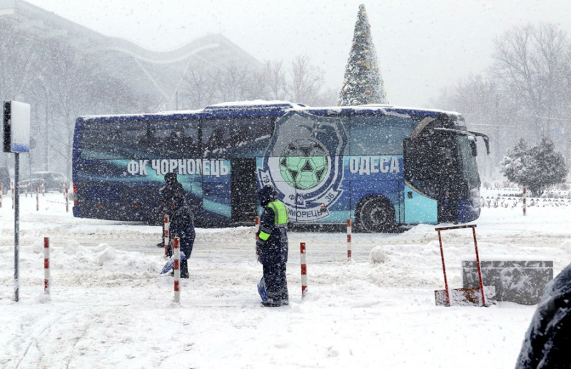 Снігопад завадив "Чорноморцю" вчасно відправитися на збір
