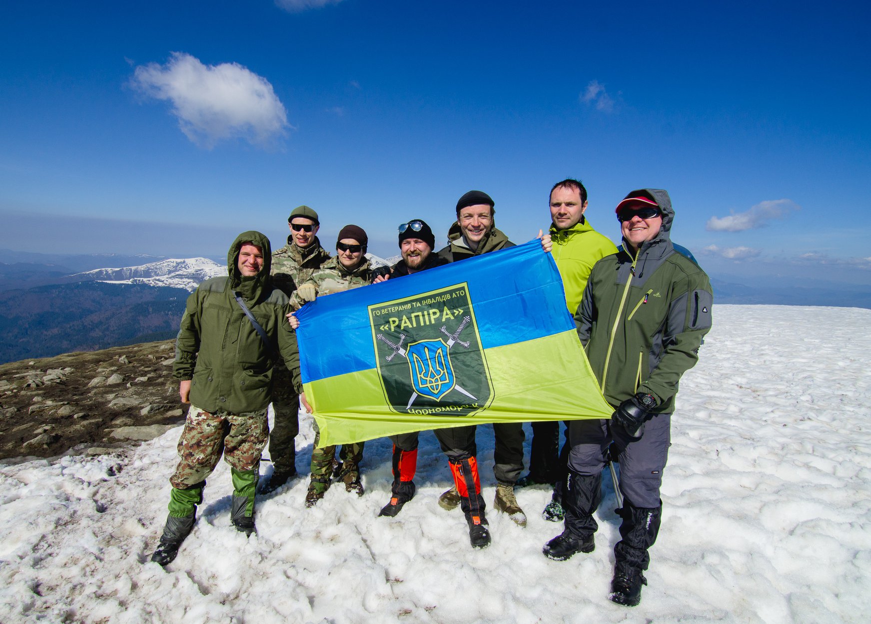 Тиша на висоті: як український поліцейський-альпініст підкорює гірські вершини світу