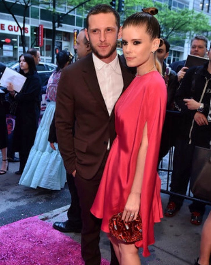 Звезда "Карточного домика" беременна первенцем