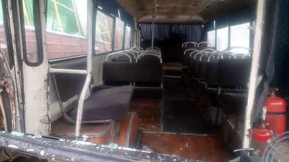 у Донецькій області автобус потрапив під потяг