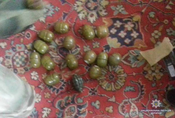 У Івано-Франківську вилучили арсенал зброї та боєприпасів