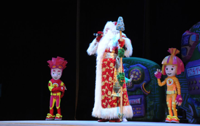 Новорічне "ФІКСІ ШОУ - 2018". Розбуди Діда Мороза!"