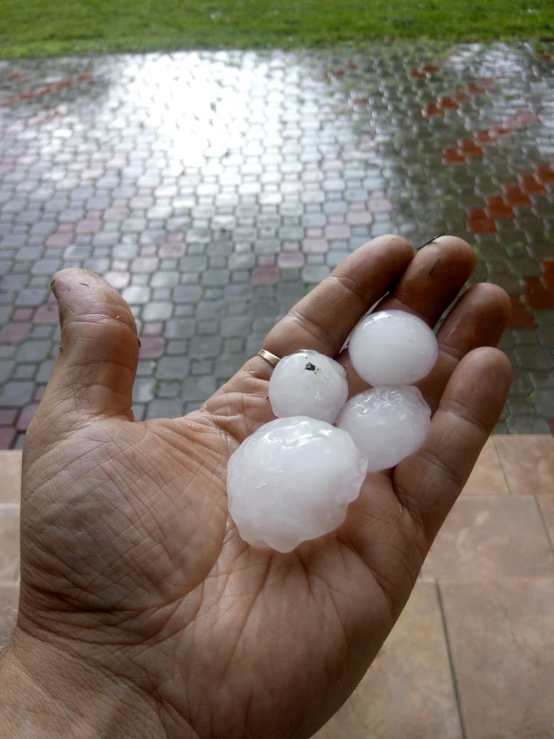 В Ужгороді пройшов сильний град