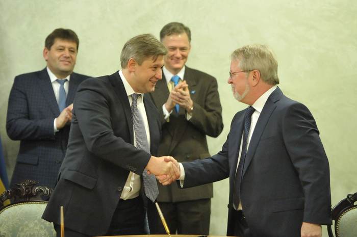 Україна залучила 250 млн доларів на будівництво ЦСВЯП