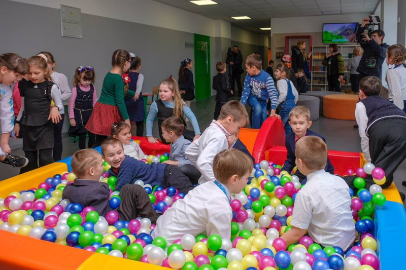 Голик показав зразкову школу в Дніпропетровській області