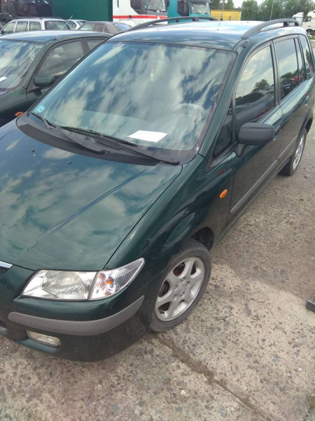 На Львівській митниці затримали автомобілі на єврономерах з фальшивими документами