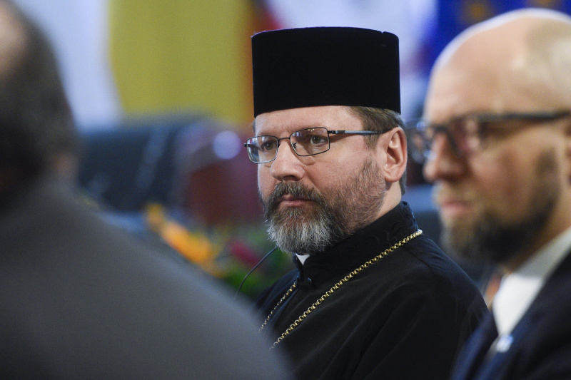 Яценюк: никому не дадим расколоть украинско-польское единство