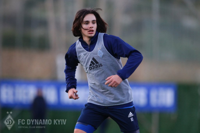 Перспективный игрок "Динамо" взял себе номер Ярмоленко