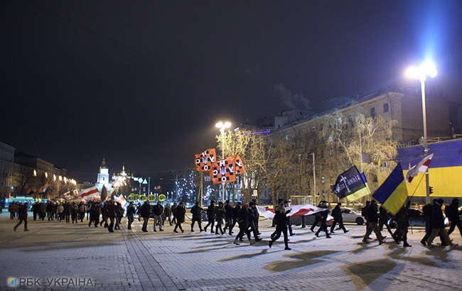 В Киеве прошел марш в честь погибшего на Майдане Жизневского (фоторепортаж)