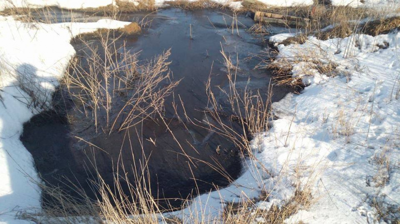 У Донецькій області затопило брудом зміцнення ЗСУ