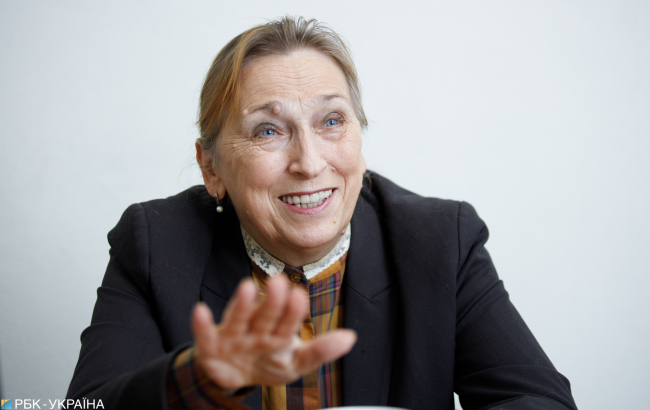 Ирина Бекешкина: Зеленский лично пока не сделал ничего, что разделяет общество