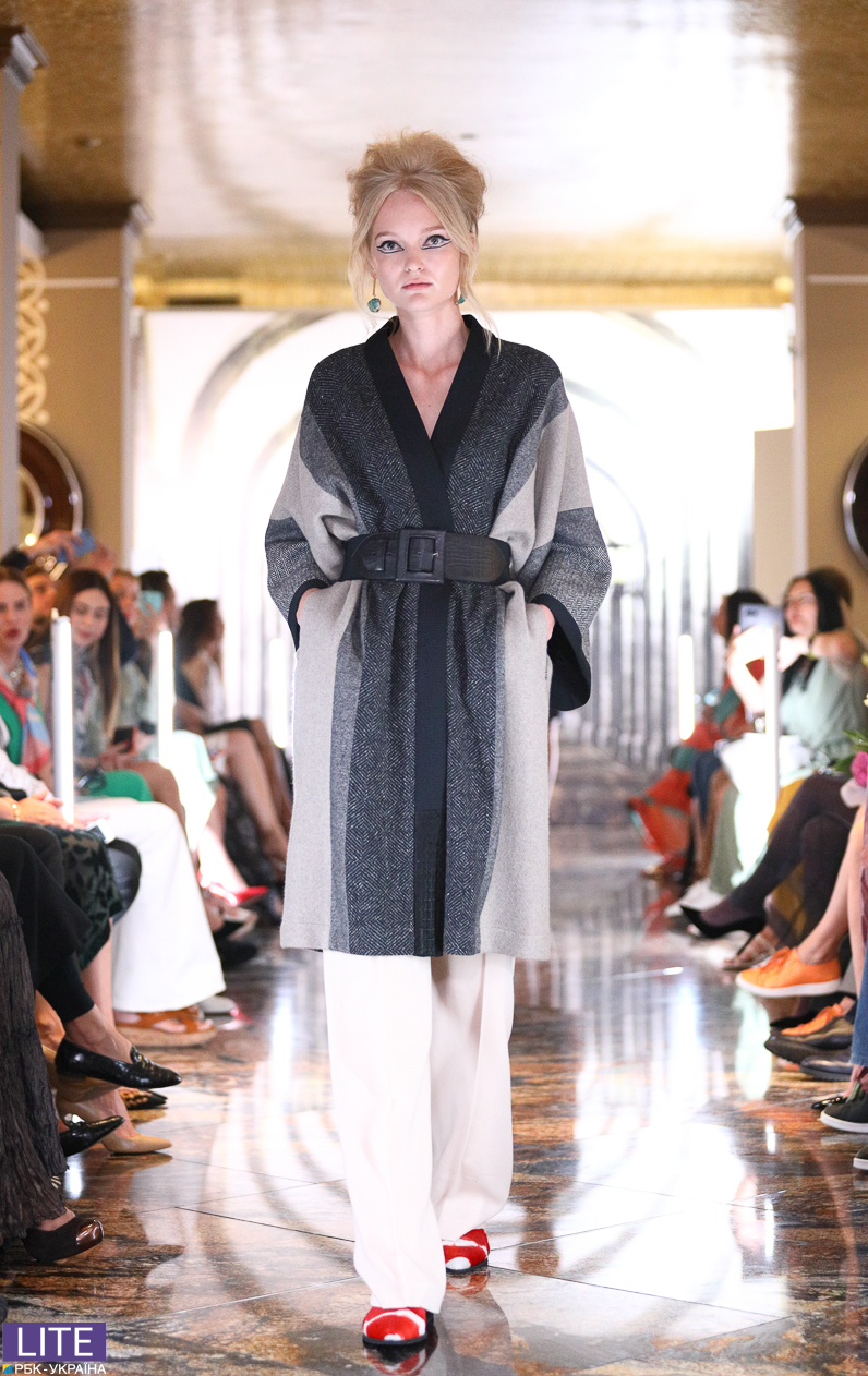 Катрин Денев и золотая классика: Виктория Гресь представила новую коллекцию осень-зима 2019/20