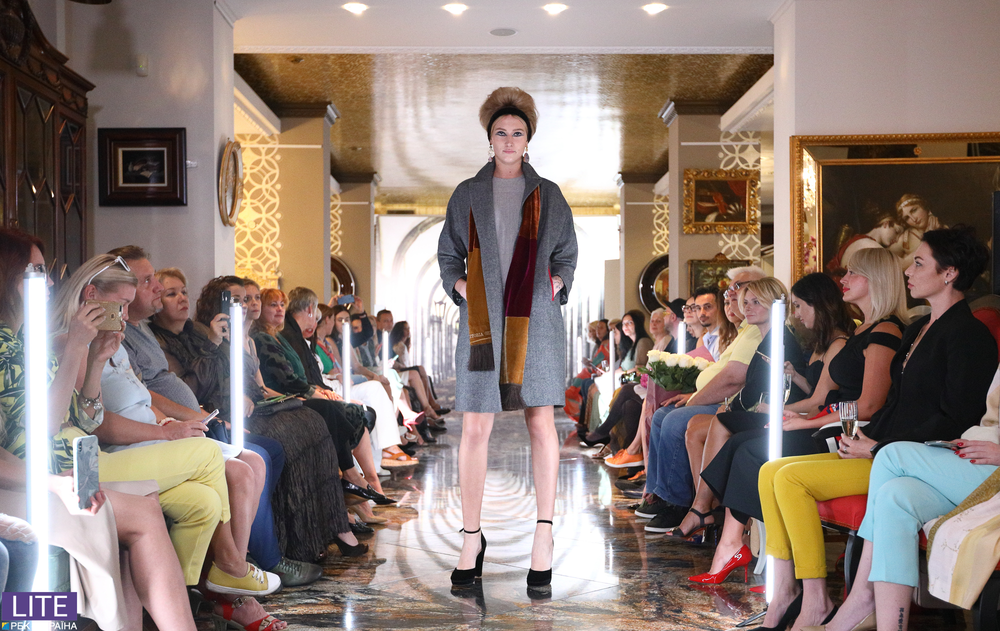 Катрин Денев и золотая классика: Виктория Гресь представила новую коллекцию осень-зима 2019/20