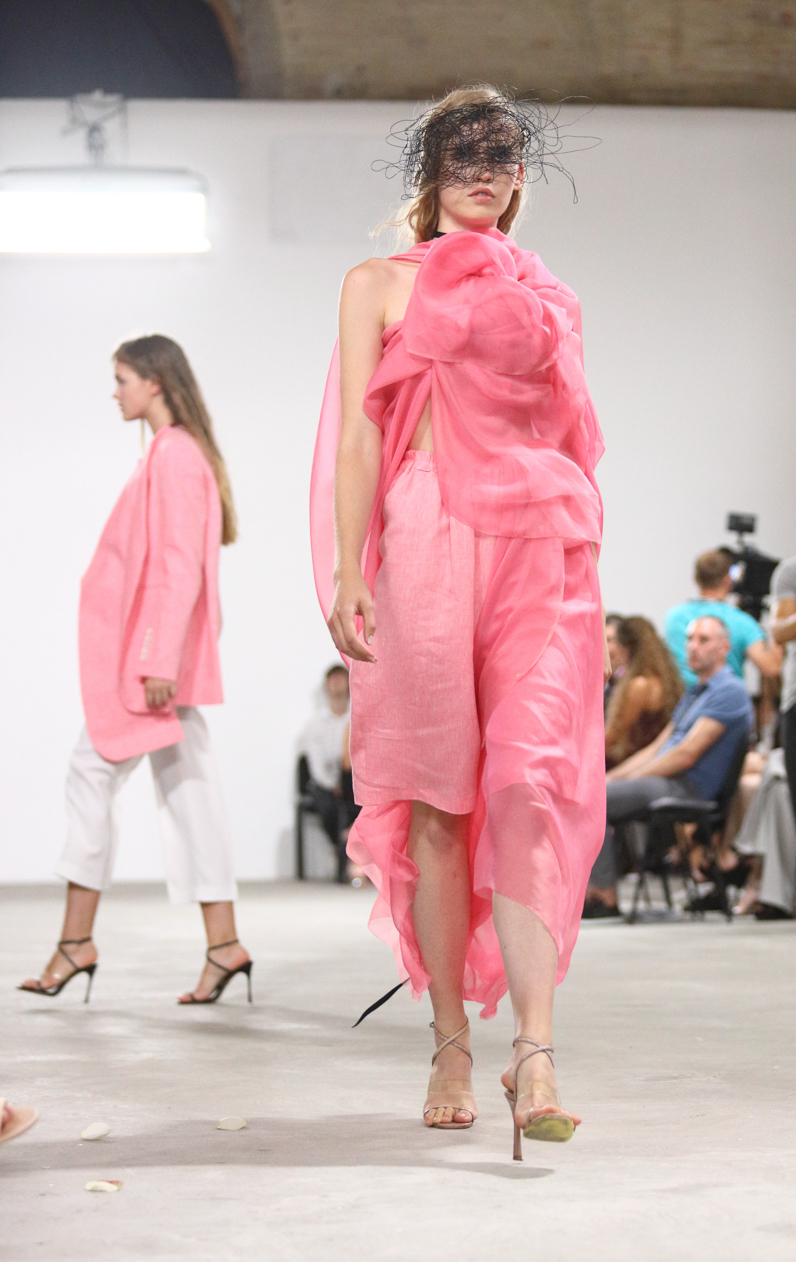 Ukrainian Fashion Week весна-лето 2020: как прошел первый день самого модного события сезона