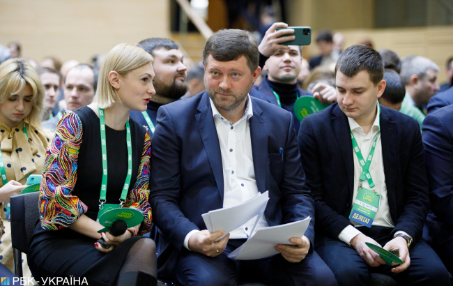 Четвертый тур: как партия Зеленского готовится к местным выборам
