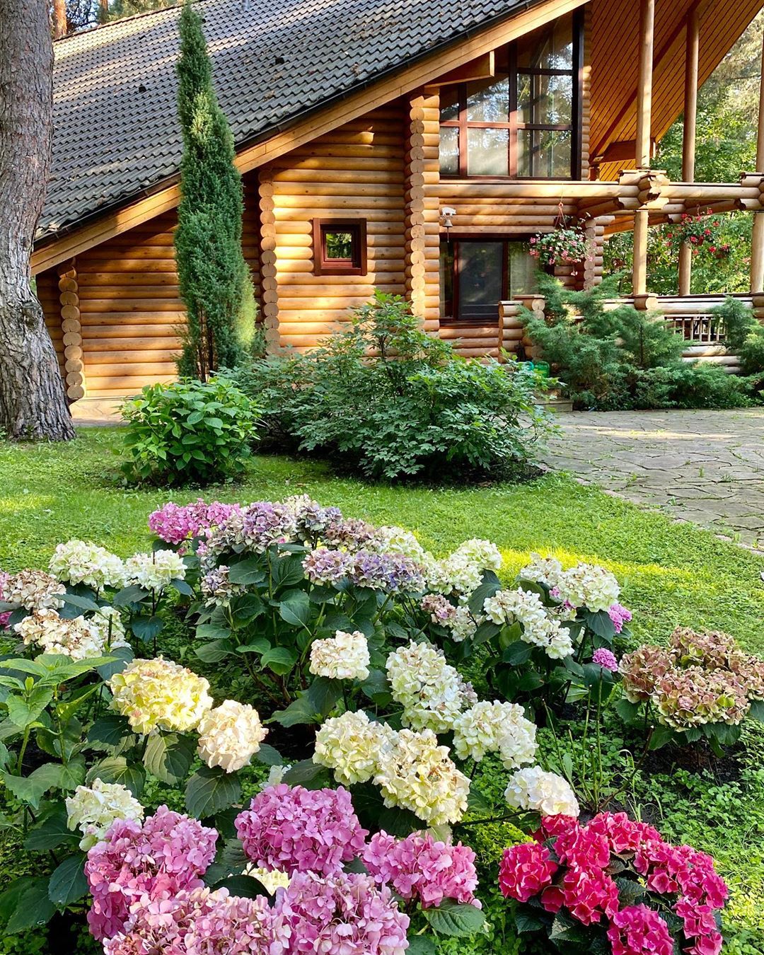 София Ротару засветила роскошный особняк под Киевом за миллион долларов (фото)