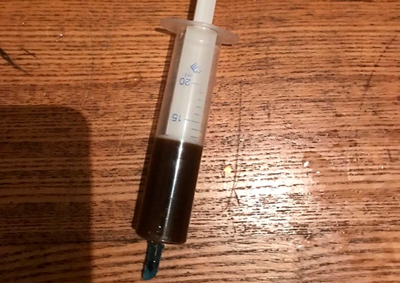 В Кировоградской области сотрудника полиции поймали на передаче наркотиков арестованному