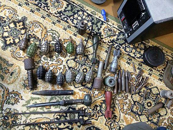 В Украине полиция за сутки открыли 30 дел по факту незаконного обращения с оружием и боеприпасами