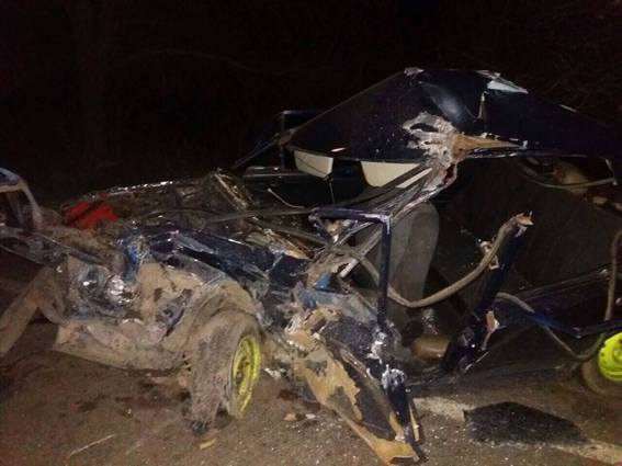 Під Миколаєвом зіткнулися три автівки, є постраждалі