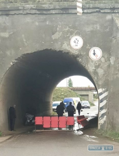 В Одеській області протестуючі перекрили трасу