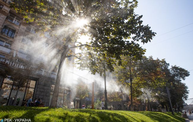 Согреет солнце и зальют дожди: украинцам рассказали о погоде в воскресенье
