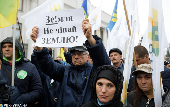 Реформа на грани: как Зеленский убедил &quot;слуг народа&quot; поддержать рынок земли