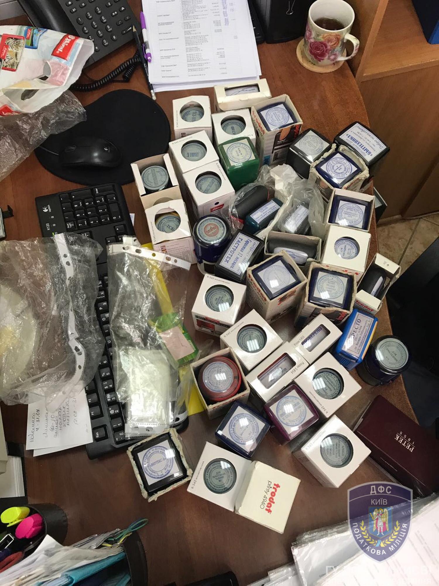 У Києві ліквідовано конвертцентр з оборотом у майже 34 млн гривень