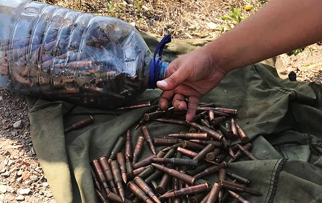 У Луганській області виявили сховок з боєприпасами