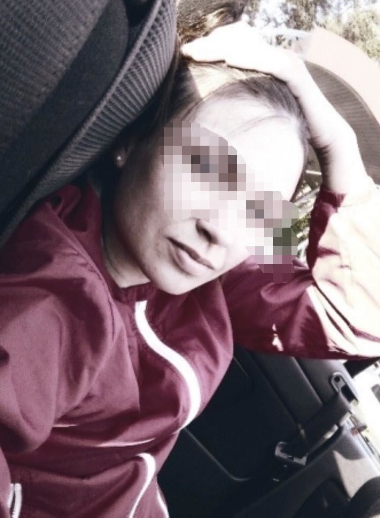 Дівчина &quot;мінера&quot; мосту Метро: у мережі з'явилися її фото