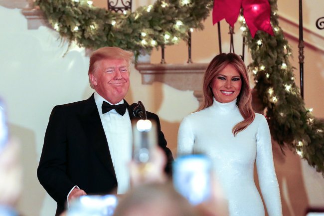 Меланія Трамп вразила витонченою фігурою у відвертій сукні