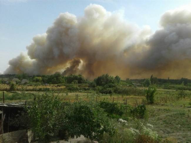 В Харьковской области во время тушения лесного пожара упал вертолет ГСЧС