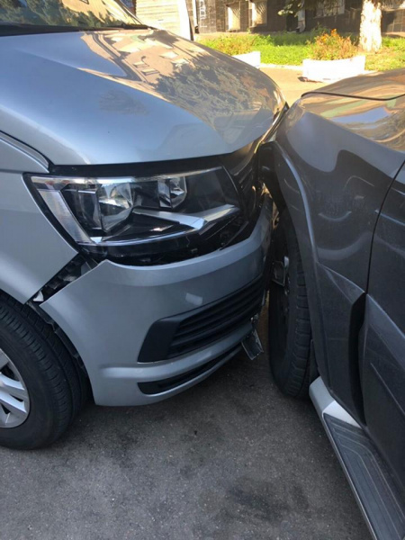 Прослушка Холодницкого: под зданием САП произошла стычка с полицией и спецназом НАБУ (видео)