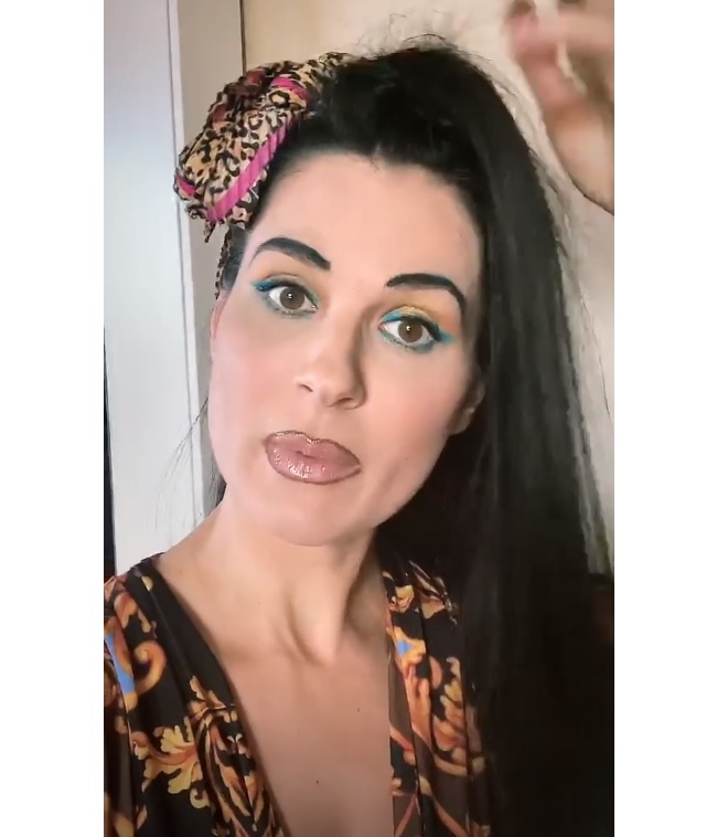 Яскрава Маша Єфросиніна